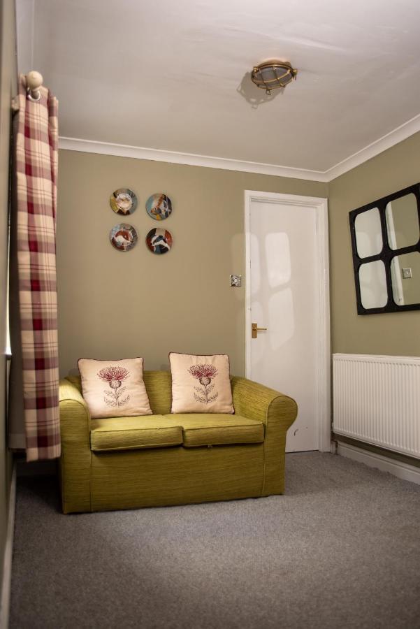 The Oak House Hotell Axbridge Eksteriør bilde A room with a radiator