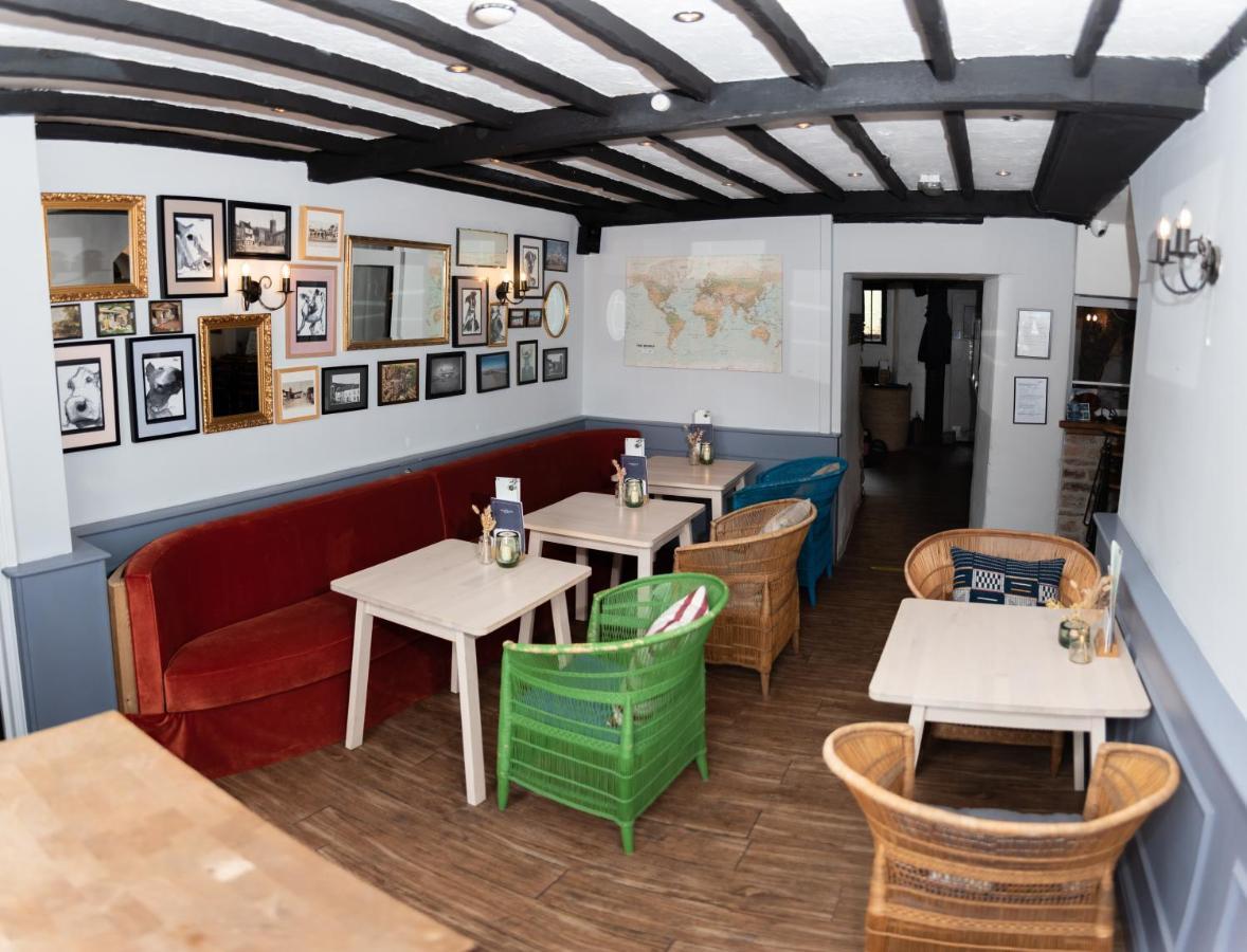 The Oak House Hotell Axbridge Eksteriør bilde The interior of the restaurant