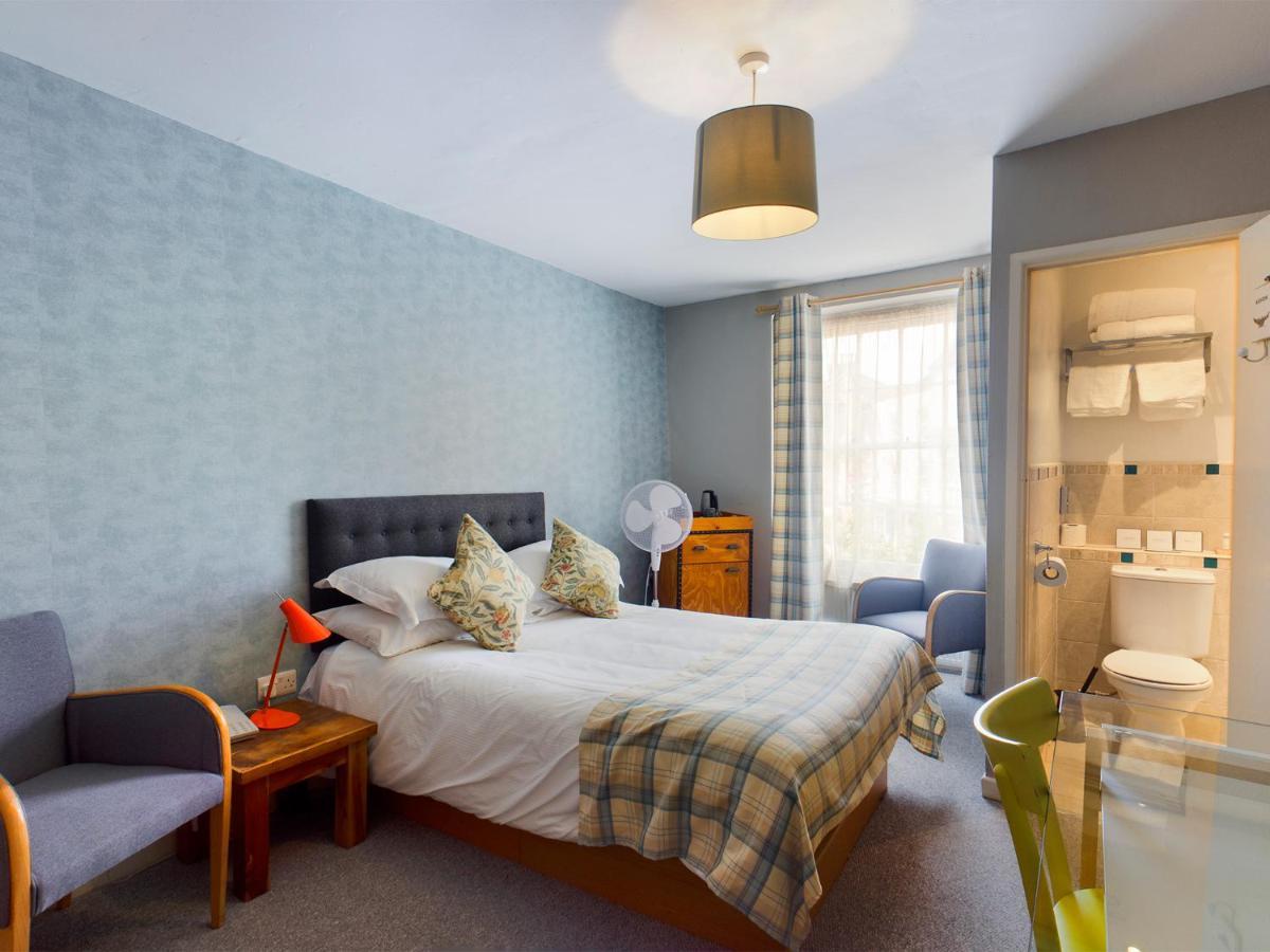 The Oak House Hotell Axbridge Eksteriør bilde A bedroom at the hotel