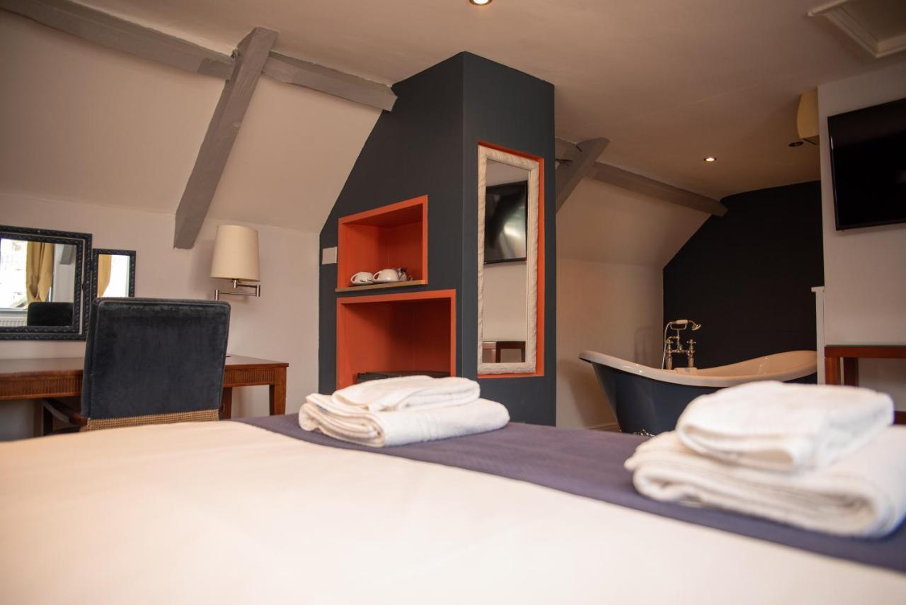 The Oak House Hotell Axbridge Eksteriør bilde A room at the hotel